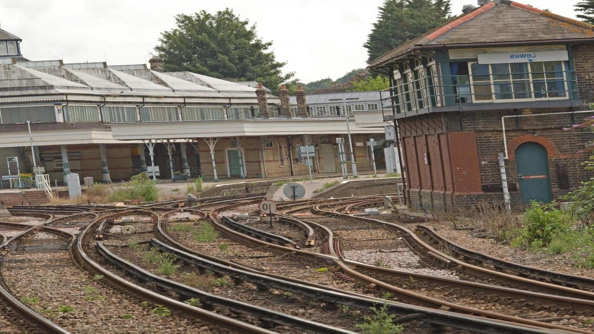 Brighton Lewes Train